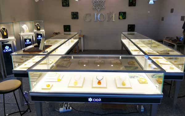 影響珠寶展柜的價(jià)格的因素