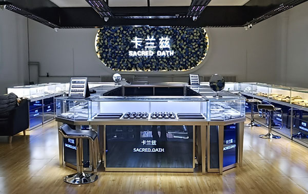 武漢珠寶展柜公司哪個(gè)更好?需要注意哪些細(xì)節(jié)呢?