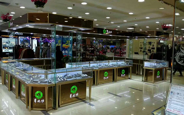 商場(chǎng)展柜